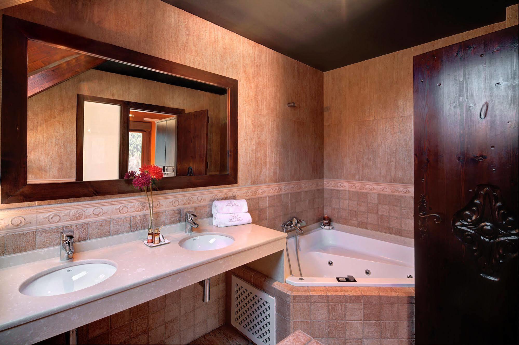 Villa De Plan Apartments&Suites Exterior photo